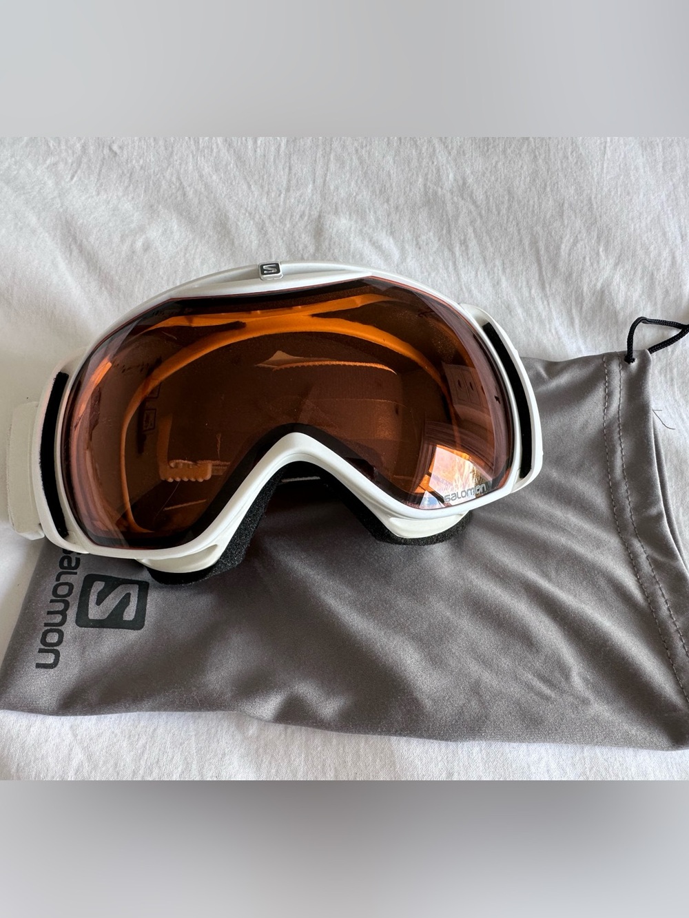 Salomon White Snow Goggles with Amber Lens